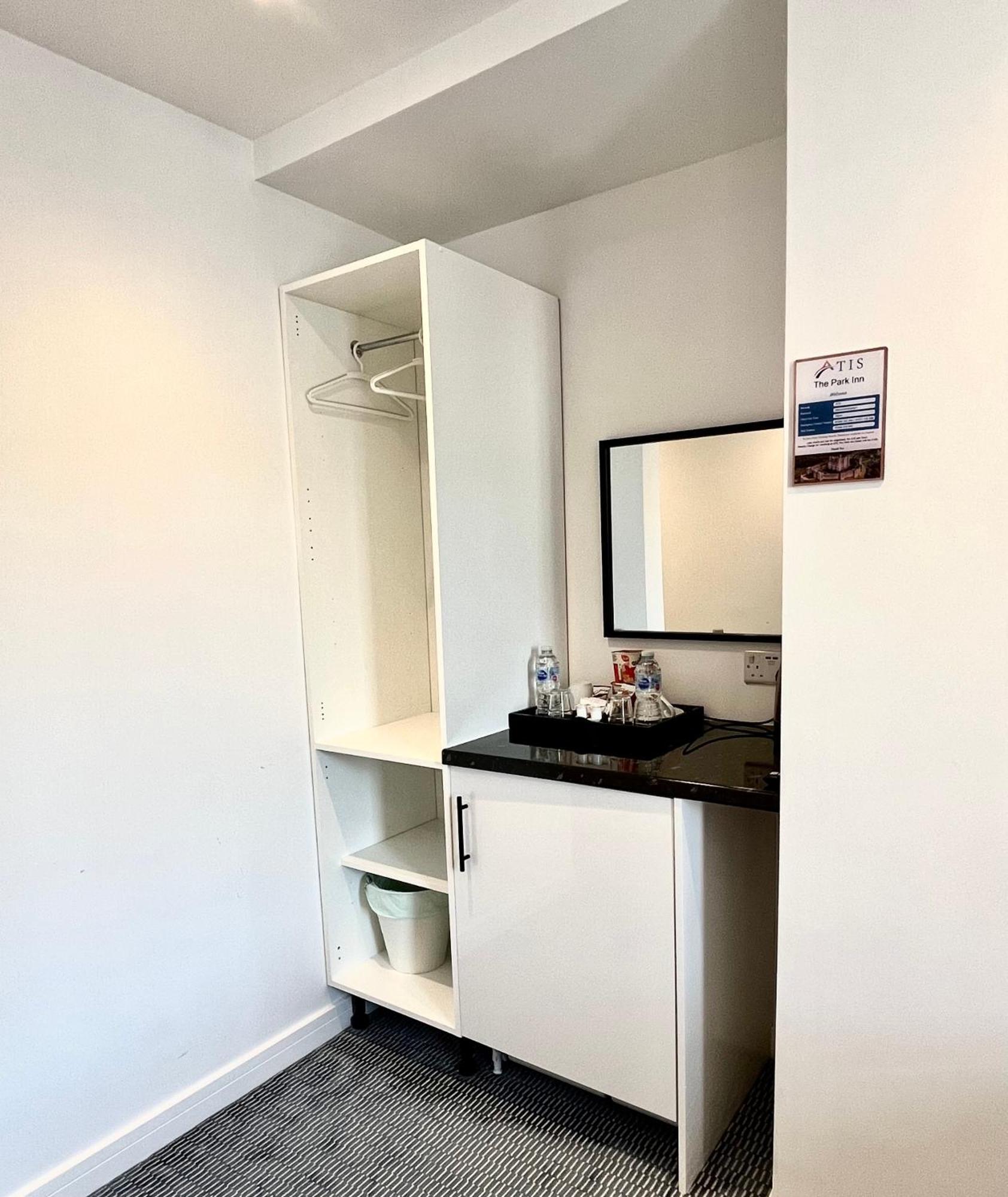 Atis The Park Inn Dover Ngoại thất bức ảnh
