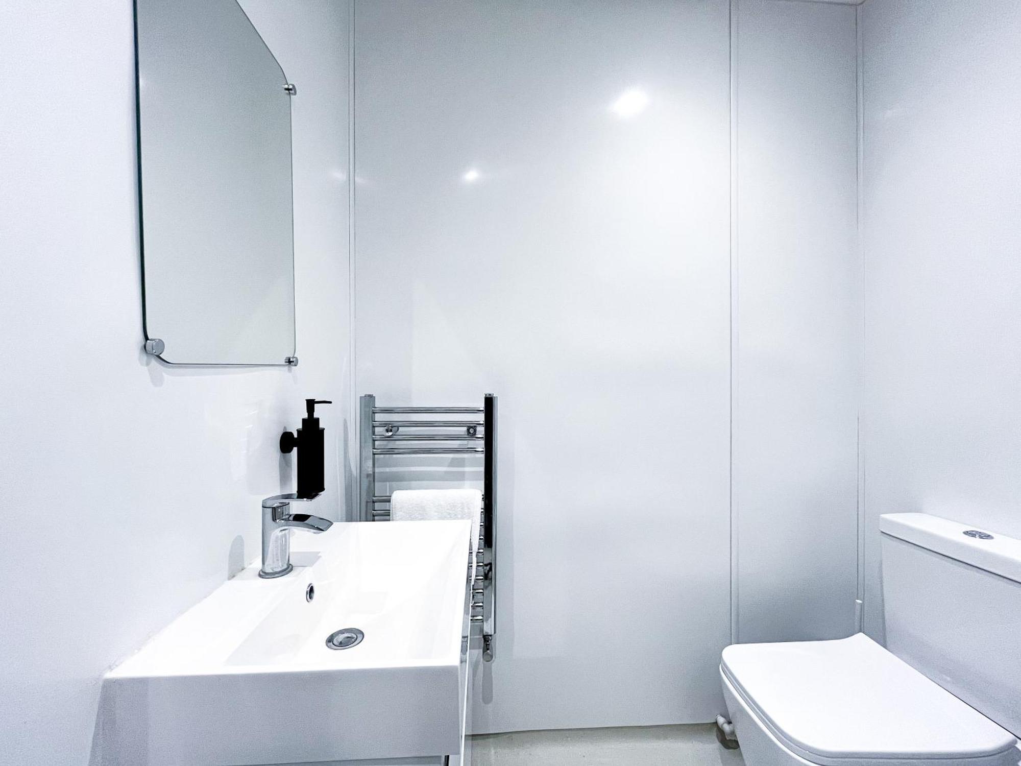 Atis The Park Inn Dover Ngoại thất bức ảnh