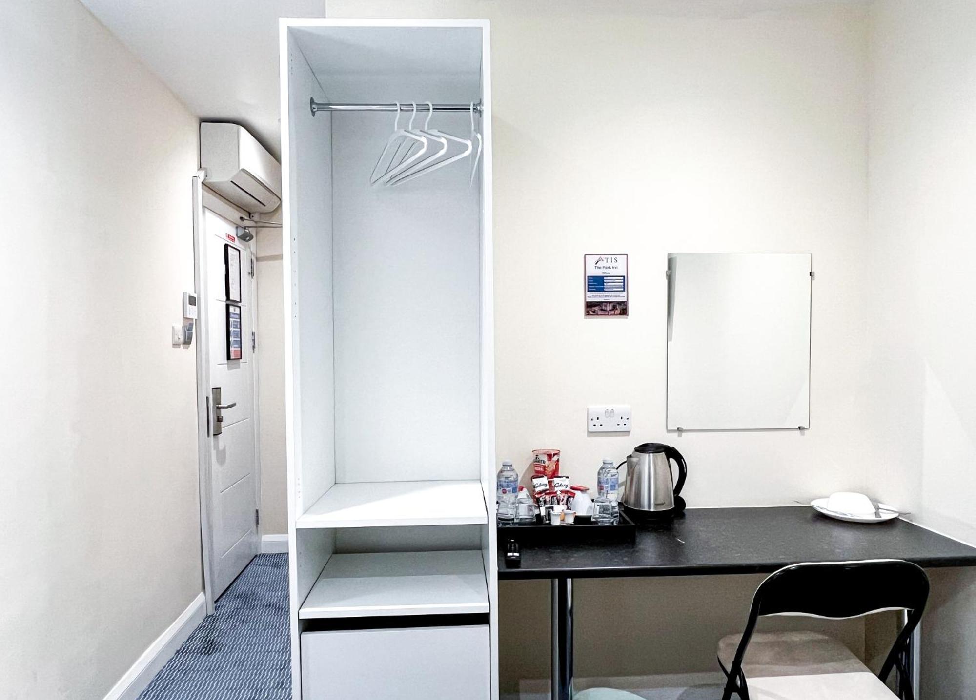 Atis The Park Inn Dover Ngoại thất bức ảnh