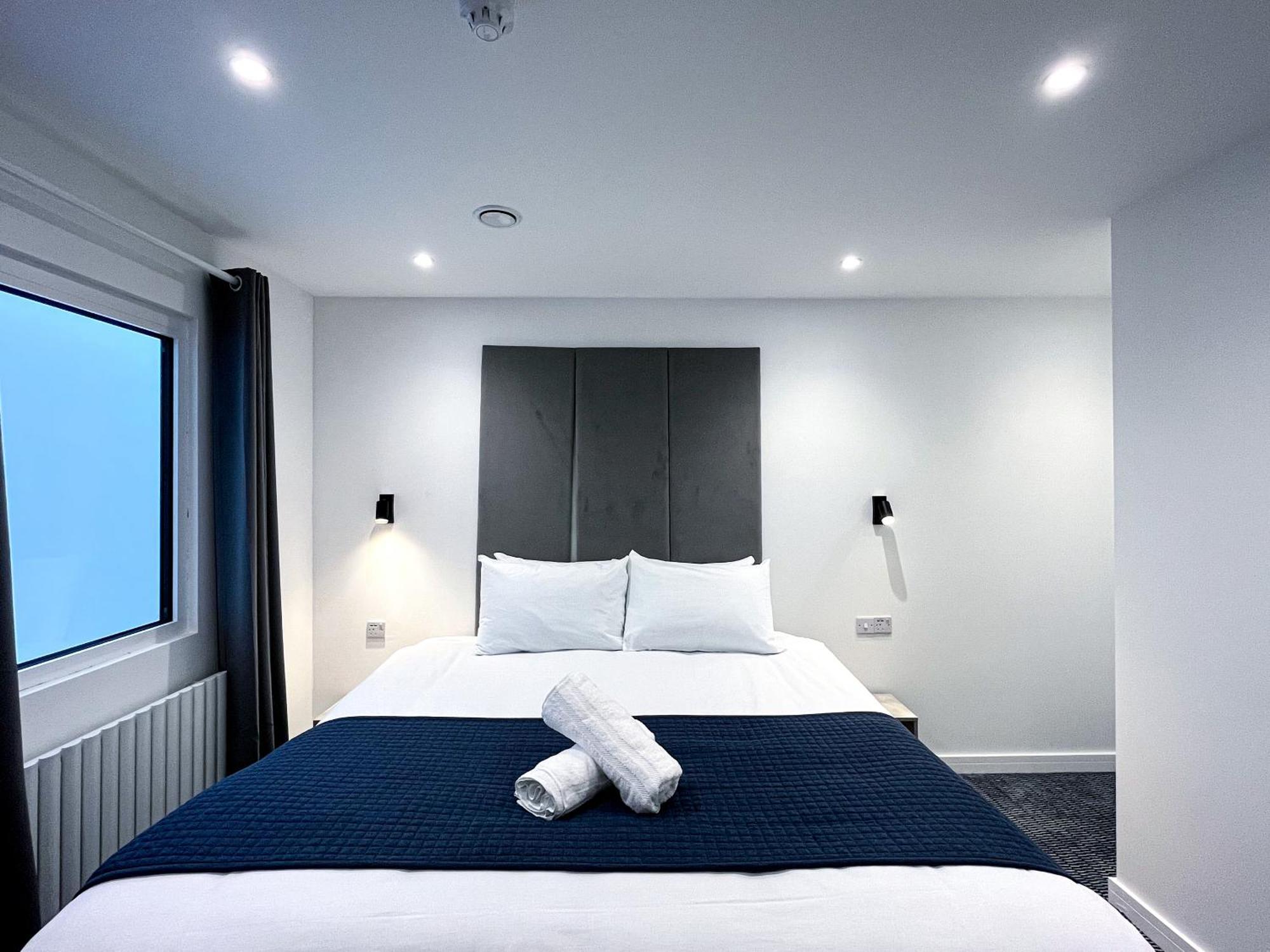 Atis The Park Inn Dover Ngoại thất bức ảnh